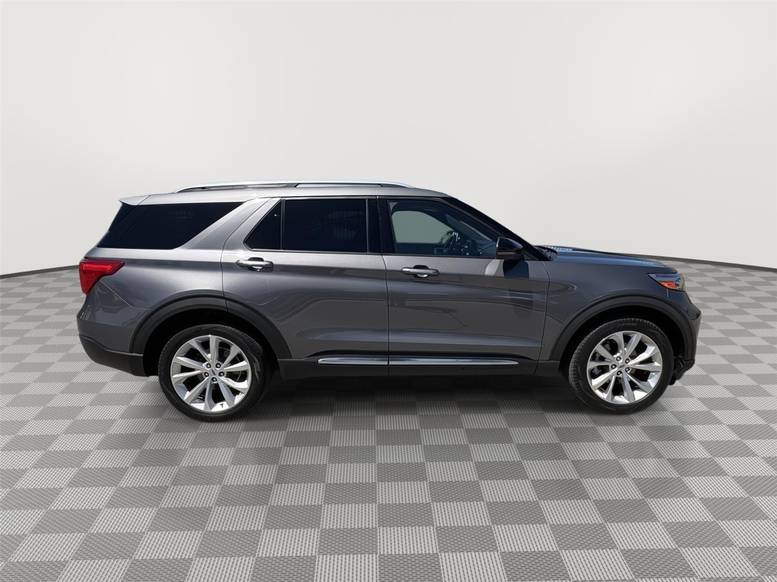 Used 2021 Ford Explorer Platinum w/ Equipment Group 601A AWD/4WD image 6