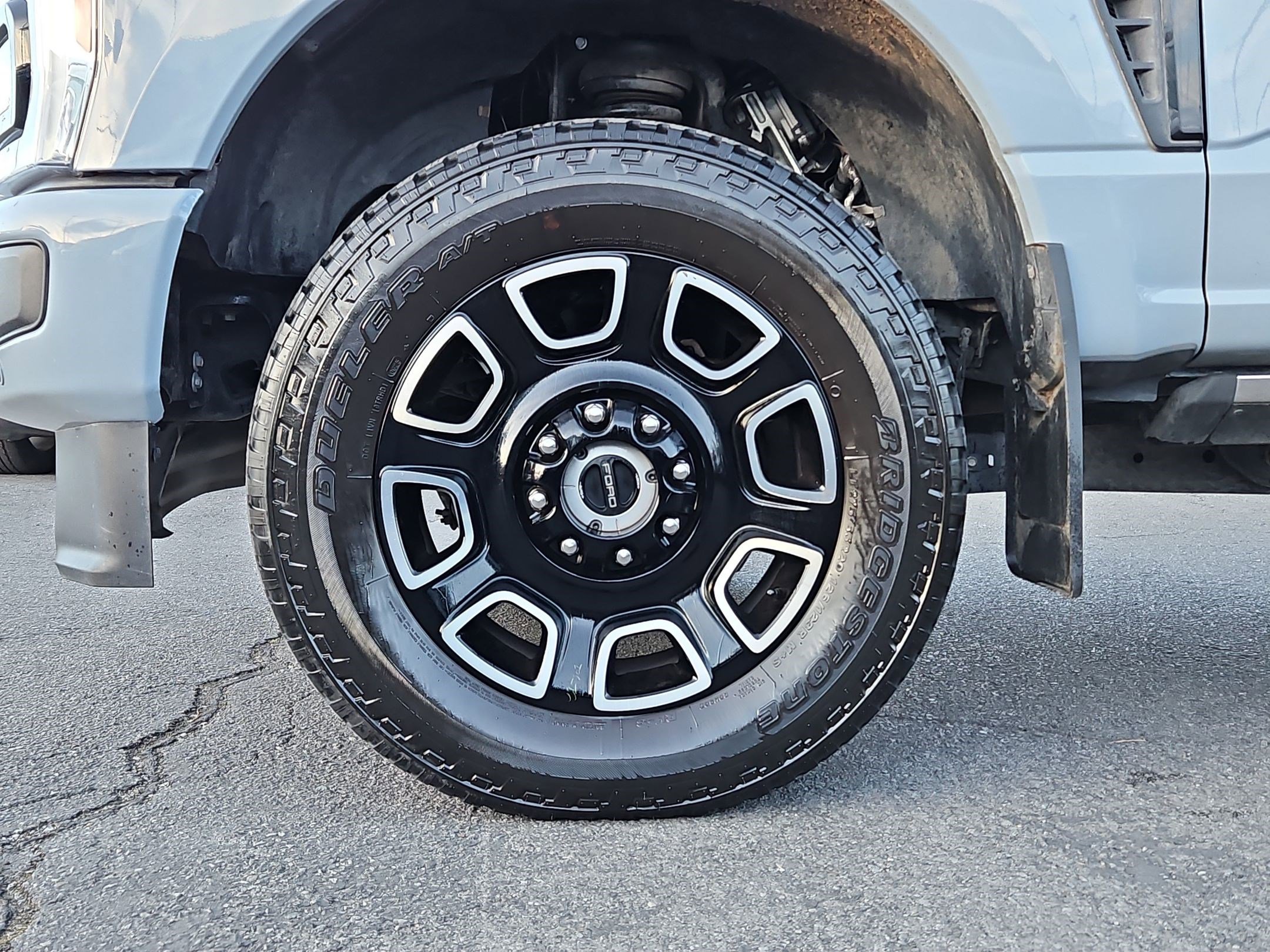 Used 2025 Ford F350 Platinum image 14