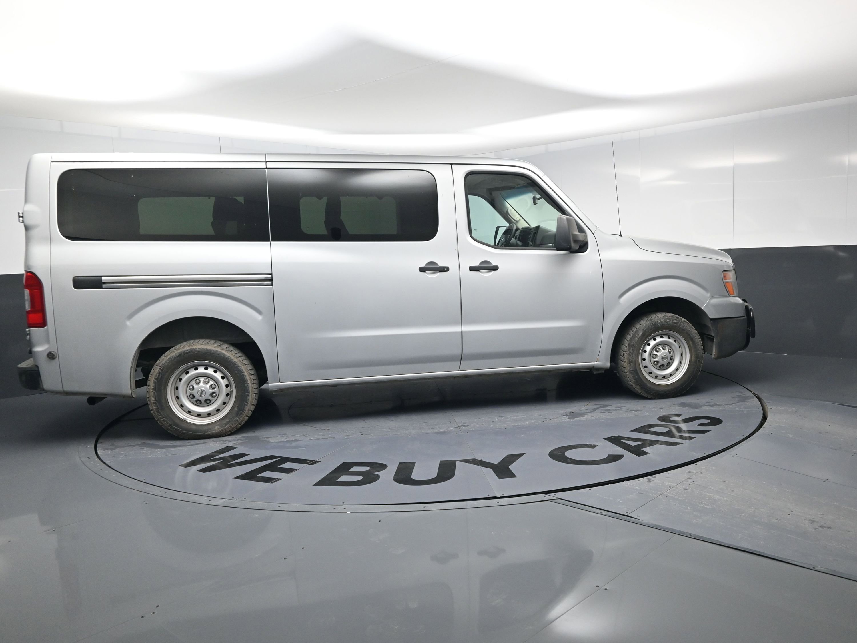 Used 2017 Nissan NV 3500 S w/ Power Package image 10