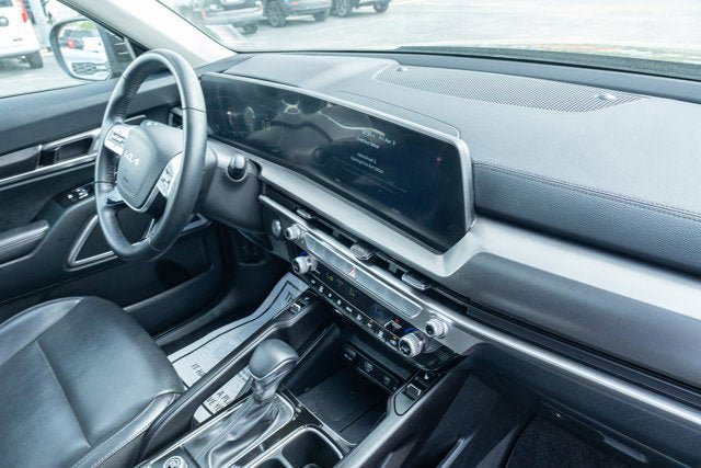 Used 2025 Kia Telluride S FWD image 42