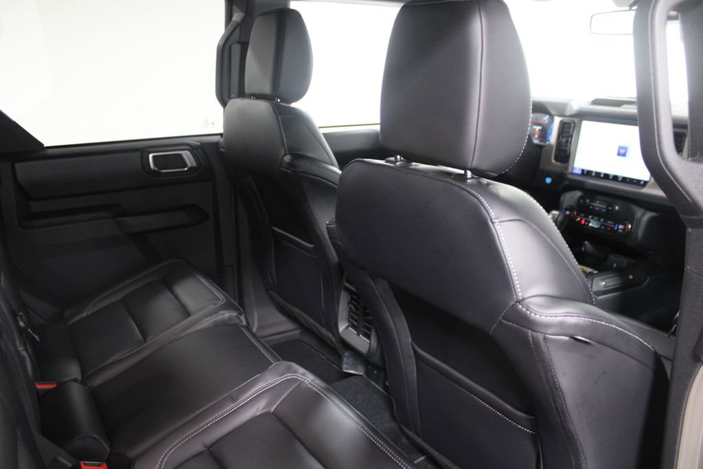 New 2025 Ford Bronco Outer Banks image 32