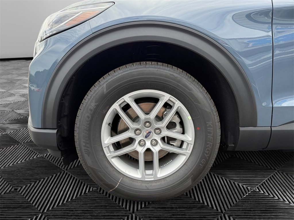 New 2025 Ford Explorer Active w/ Active Comfort Package image 9