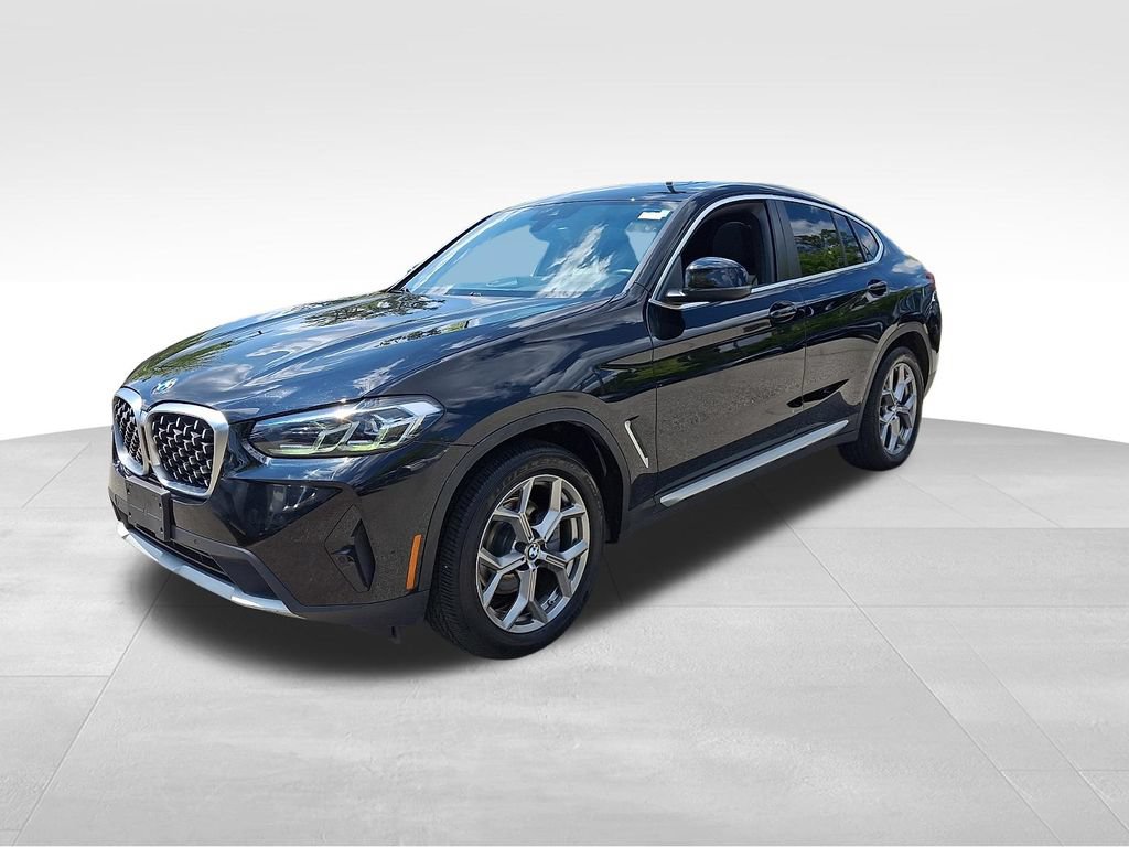 Used 2023 BMW X4 xDrive30i w/ Premium Package AWD/4WD image 3