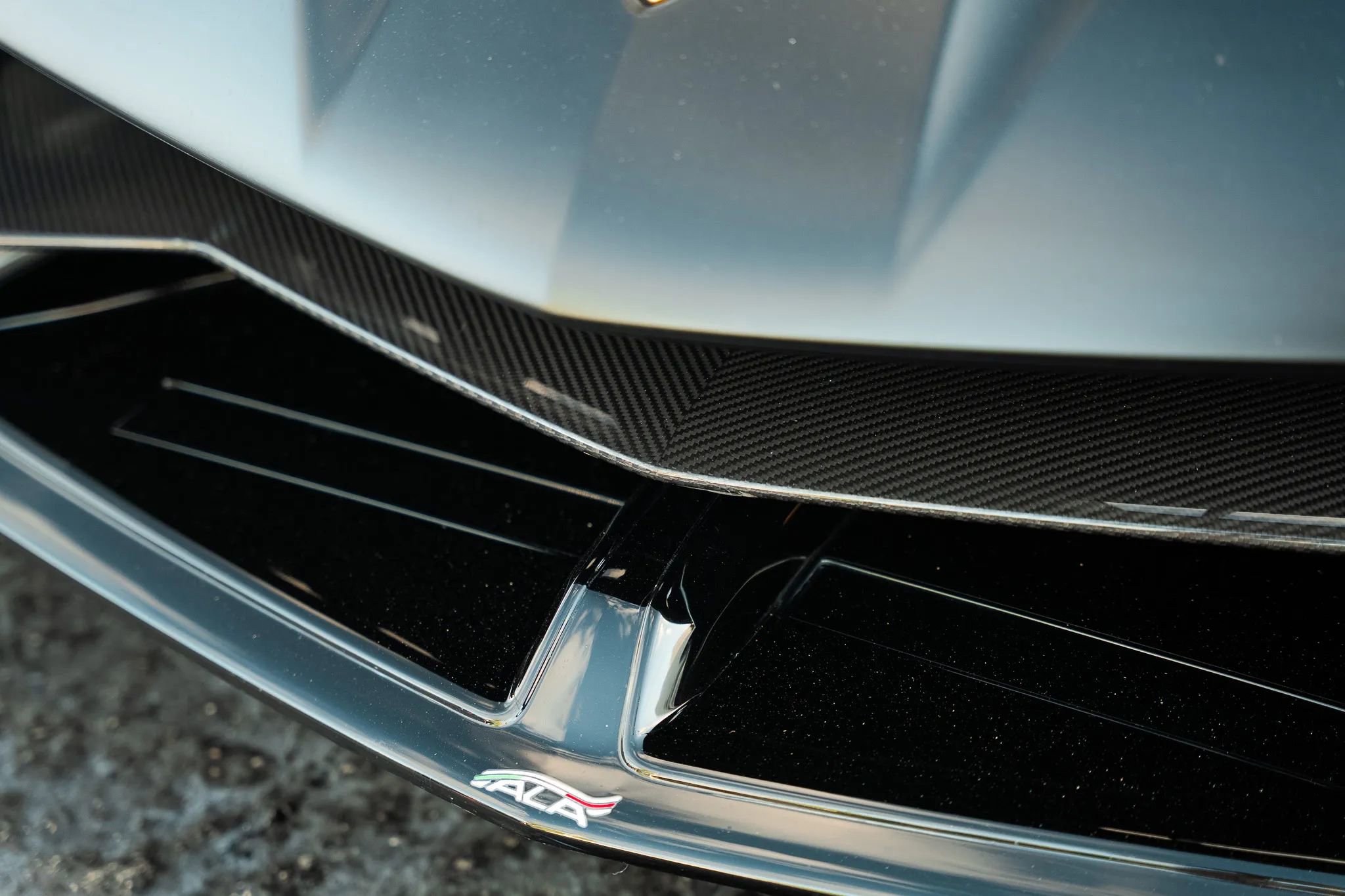 Used 2019 Lamborghini Aventador SVJ AWD/4WD image 17