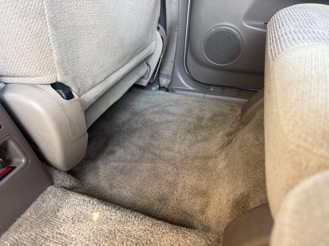 Used 2000 Toyota 4Runner SR5 image 26