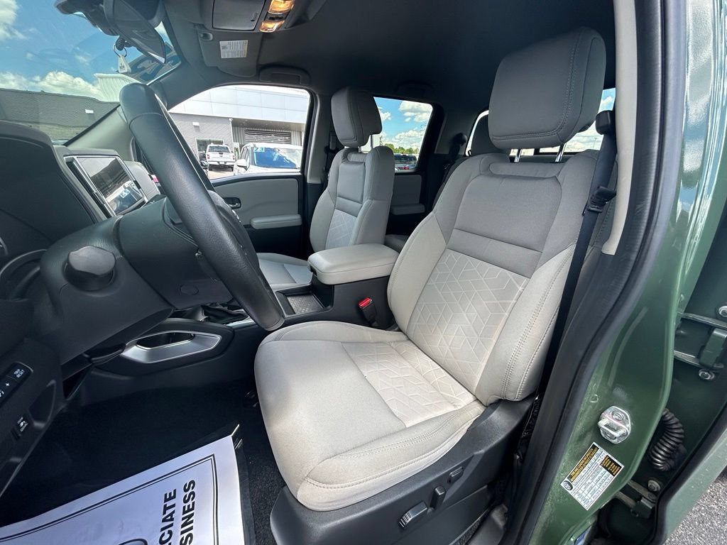 Used 2025 Nissan Frontier SV w/ SV Convenience Package AWD/4WD image 15