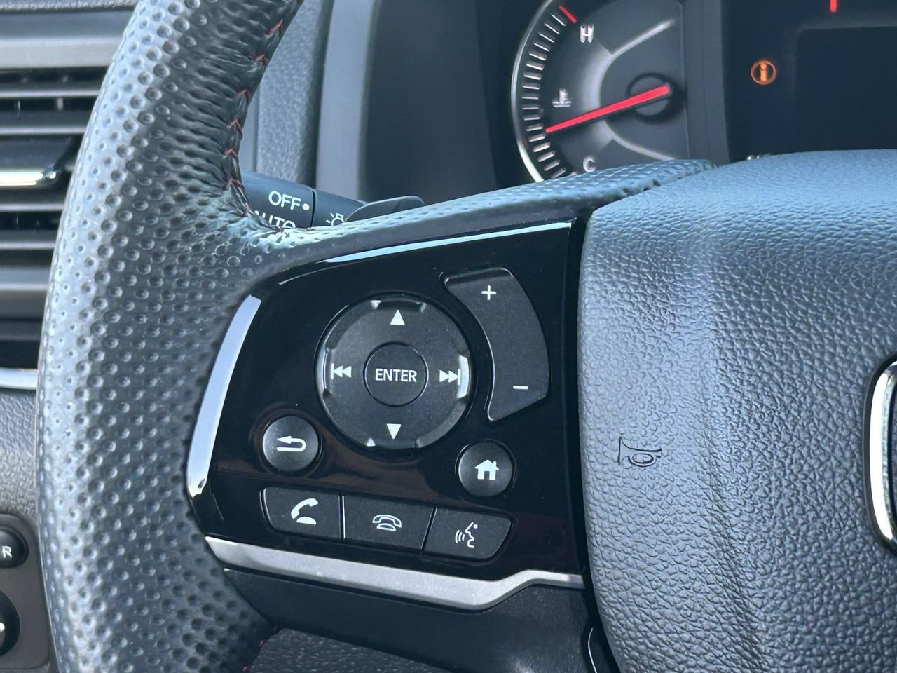 Used 2025 Honda Passport Black Edition image 24