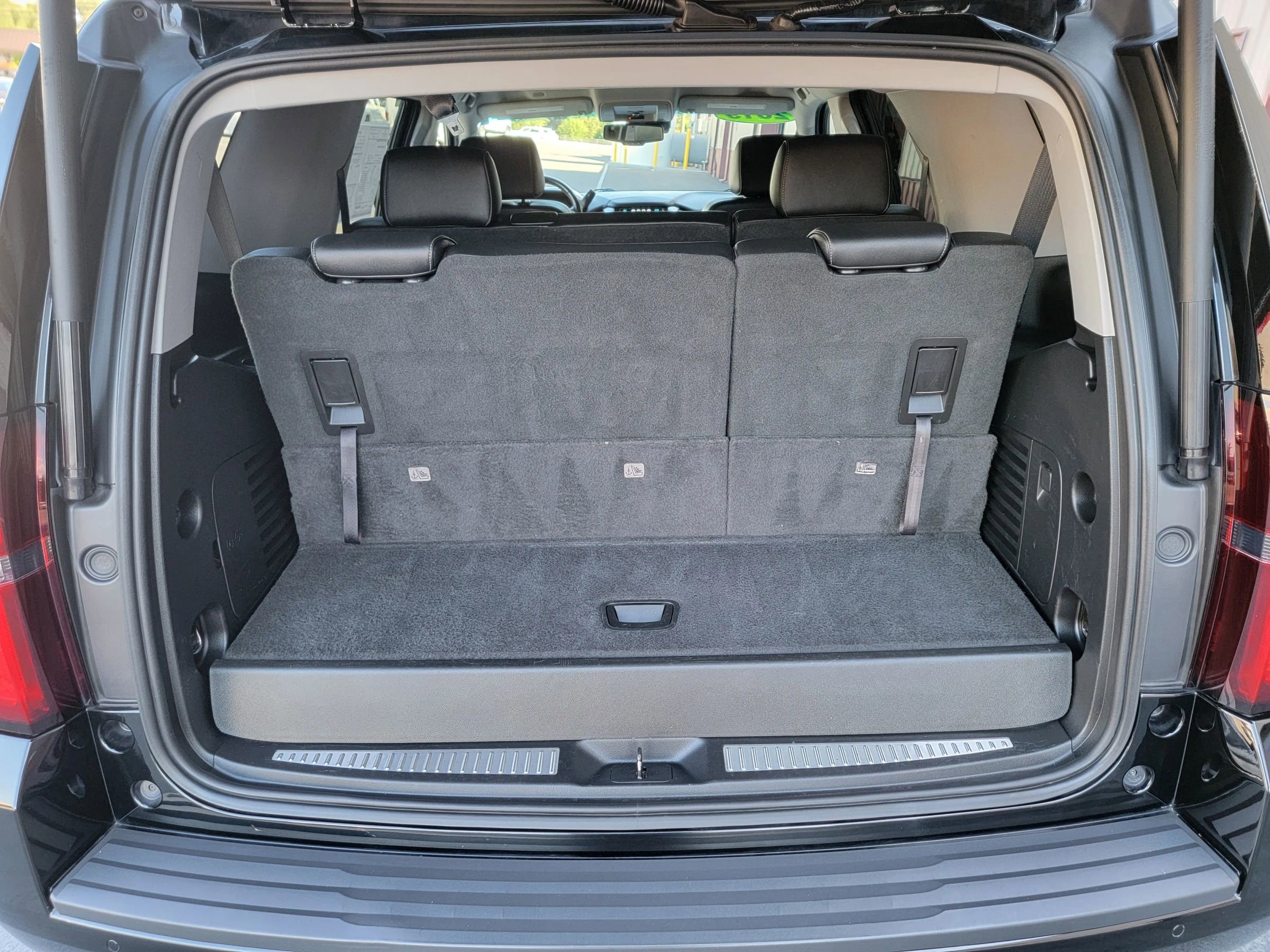 Used 2019 Chevrolet Tahoe LT image 16