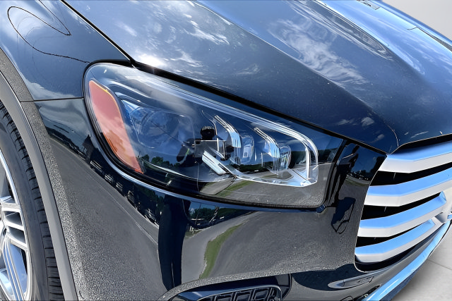 Used 2025 Mercedes-Benz GLS 450 4MATIC image 25
