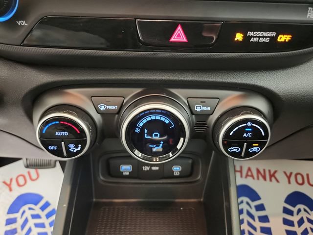 Used 2025 Hyundai Venue SEL FWD image 19