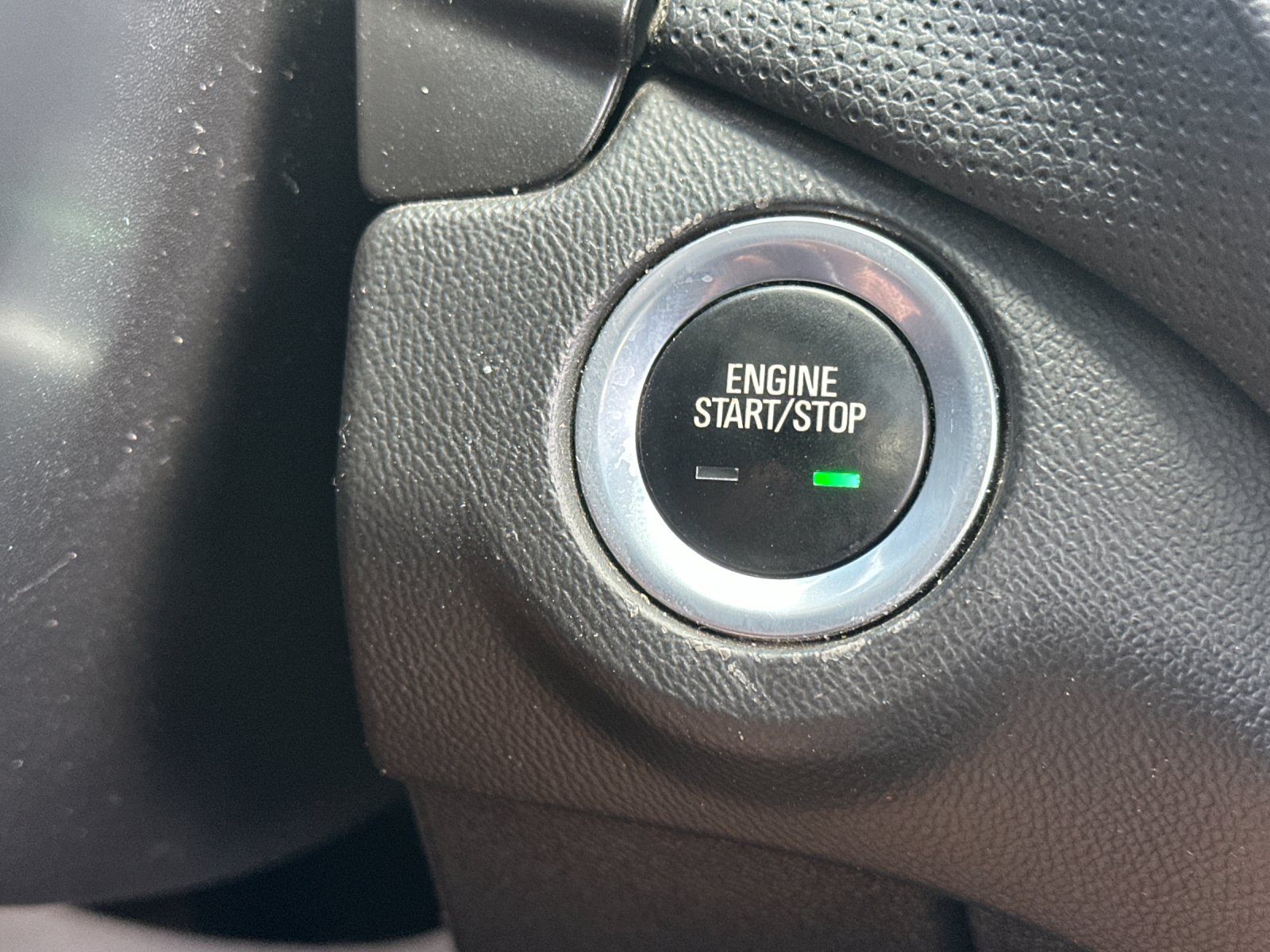 Used 2018 Chevrolet Equinox Premier AWD/4WD image 22