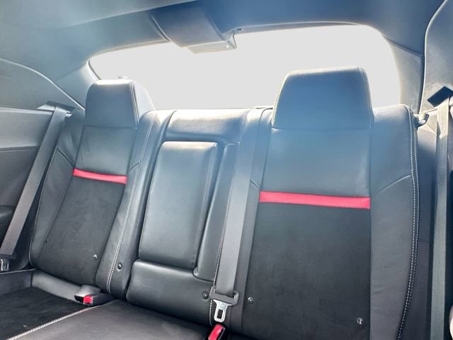 Used 2014 Dodge Challenger SRT8 image 15