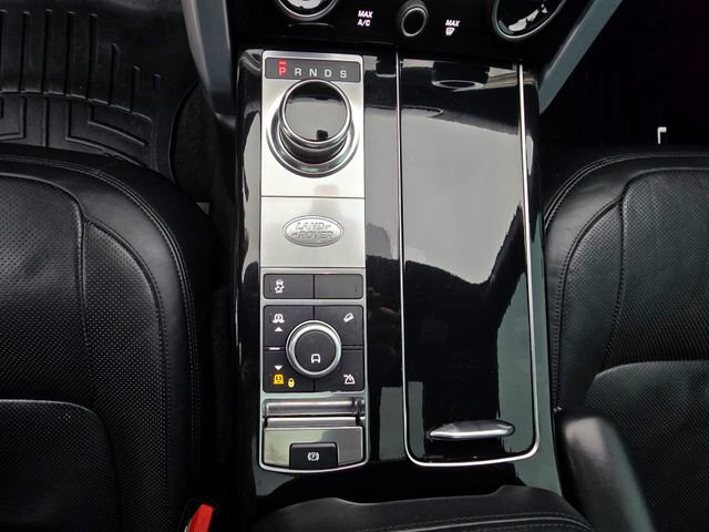 Used 2020 Land Rover Range Rover HSE image 20