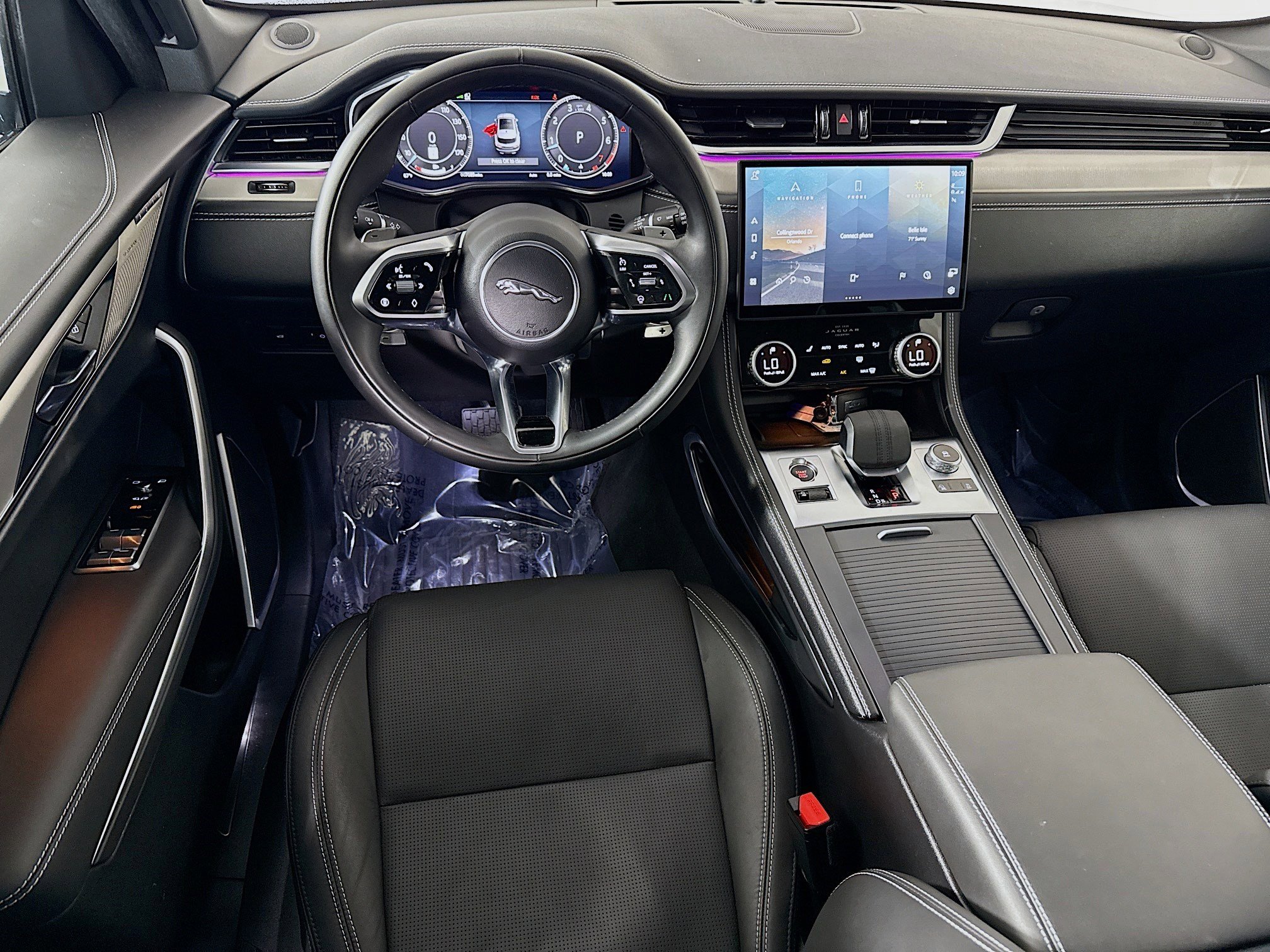 Used 2025 Jaguar F-PACE R-Dynamic S image 17