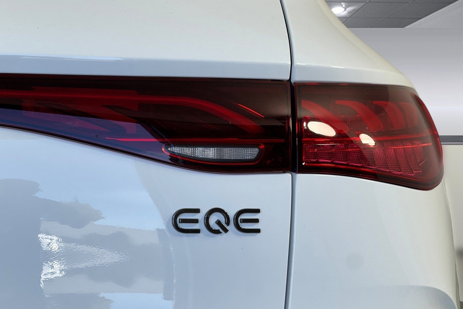 New 2025 Mercedes-Benz EQE AMG 4MATIC SUV image 11