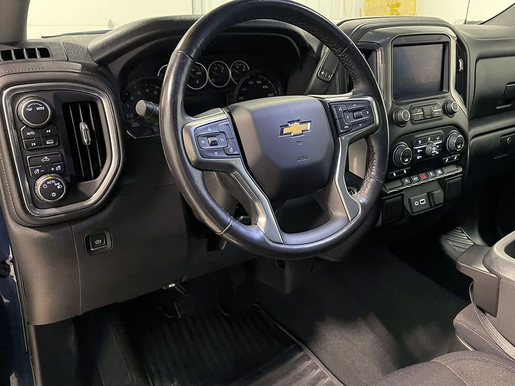 Used 2022 Chevrolet Silverado 1500 LT image 20
