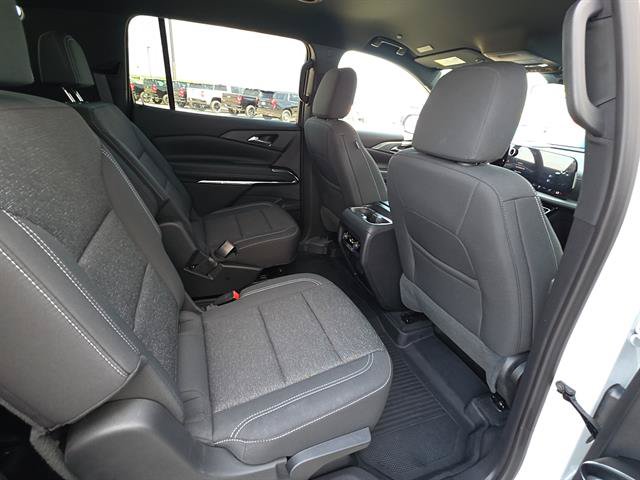 Used 2025 Chevrolet Traverse LT w/ Driver Confidence Package FWD image 17
