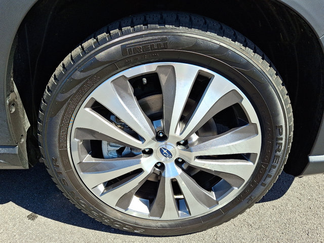 Used 2022 Subaru Ascent Limited w/ Technology Package AWD/4WD image 9