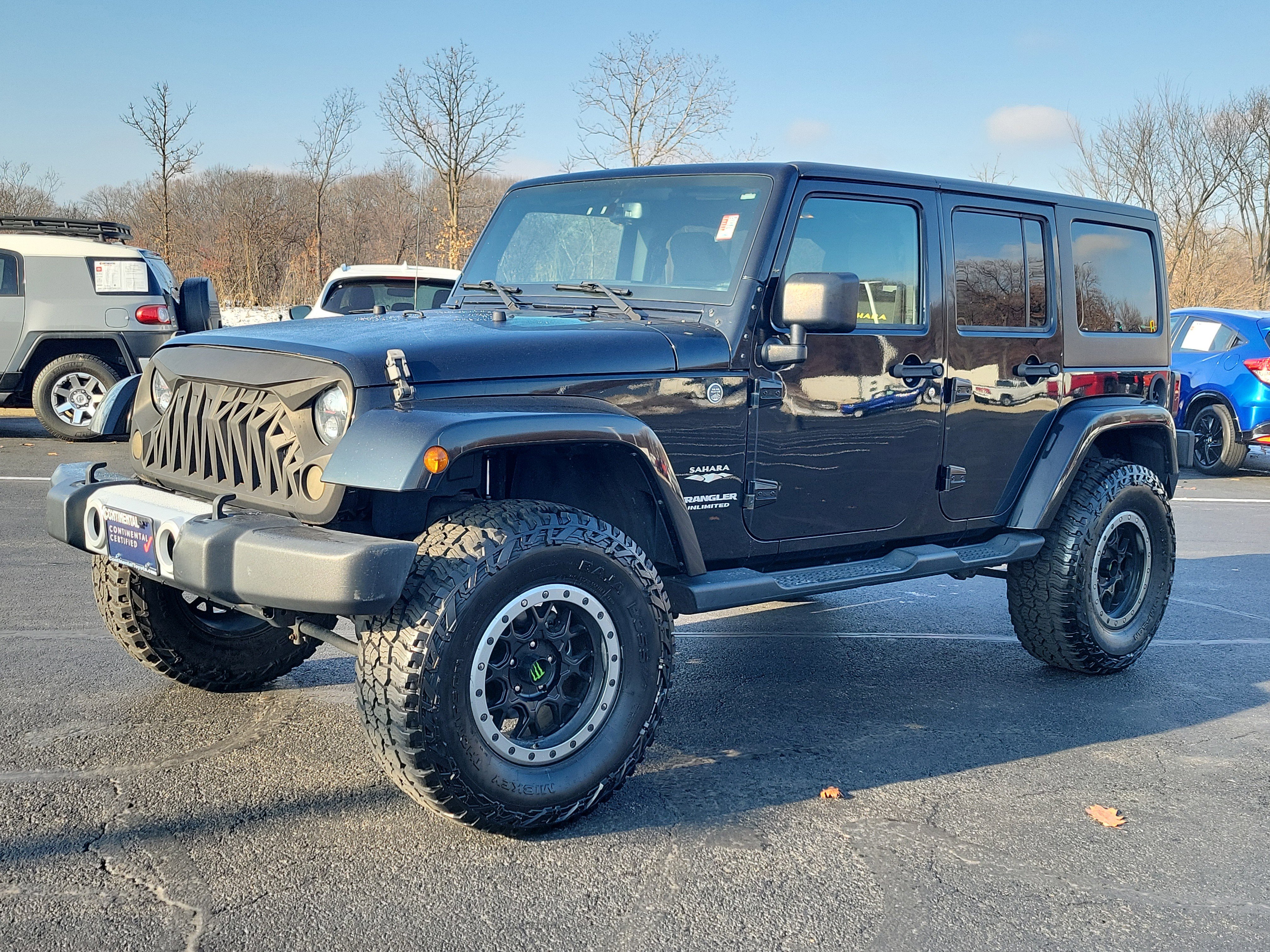 Used 2015 Jeep Wrangler Unlimited Sahara w/ Connectivity Group image 3