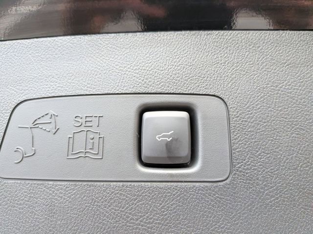Used 2025 Lincoln Corsair FWD w/ Equipment Group 101A image 30