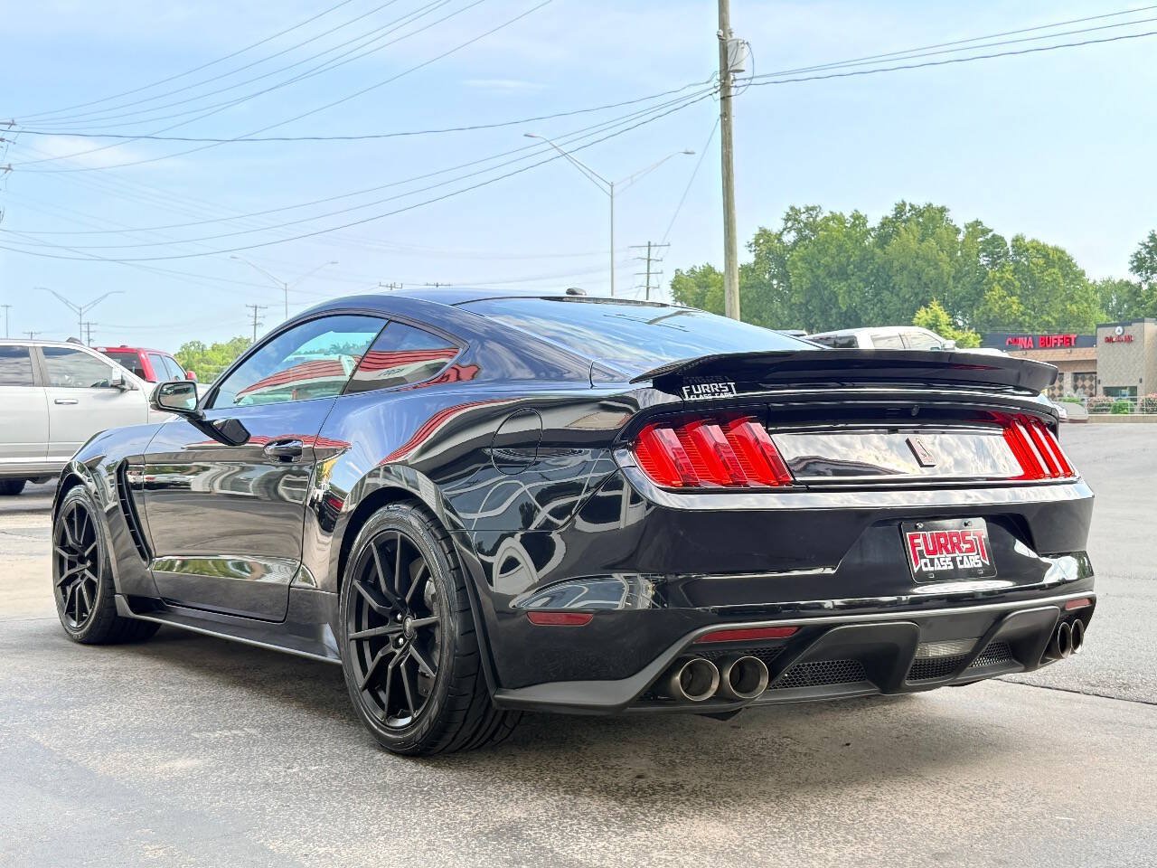 Used 2018 Ford Mustang Shelby GT350 w/ Convenience Package RWD image 5