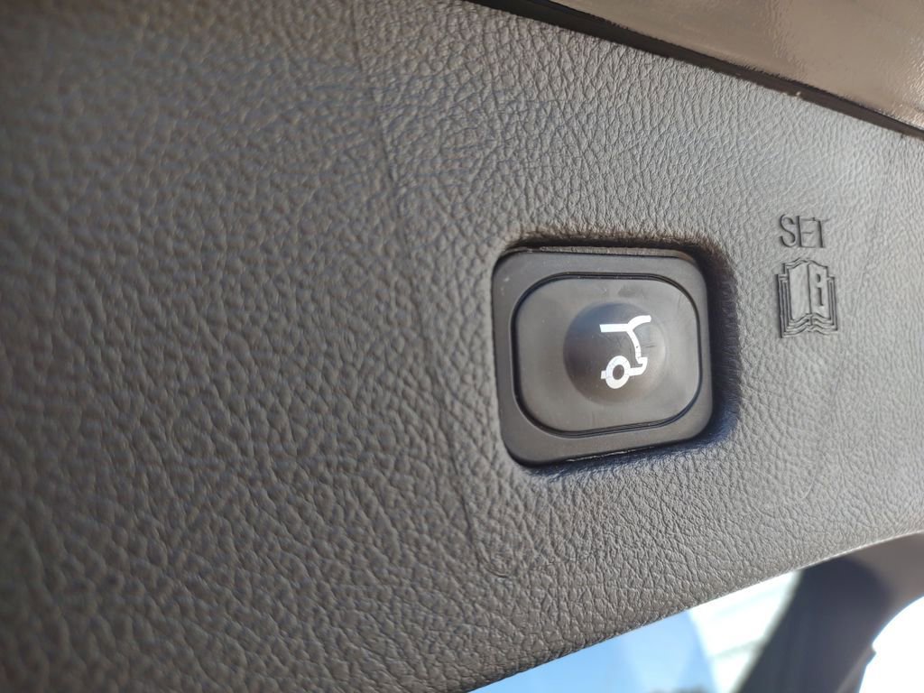 Used 2024 Ford Edge SEL w/ Convenience Package image 21