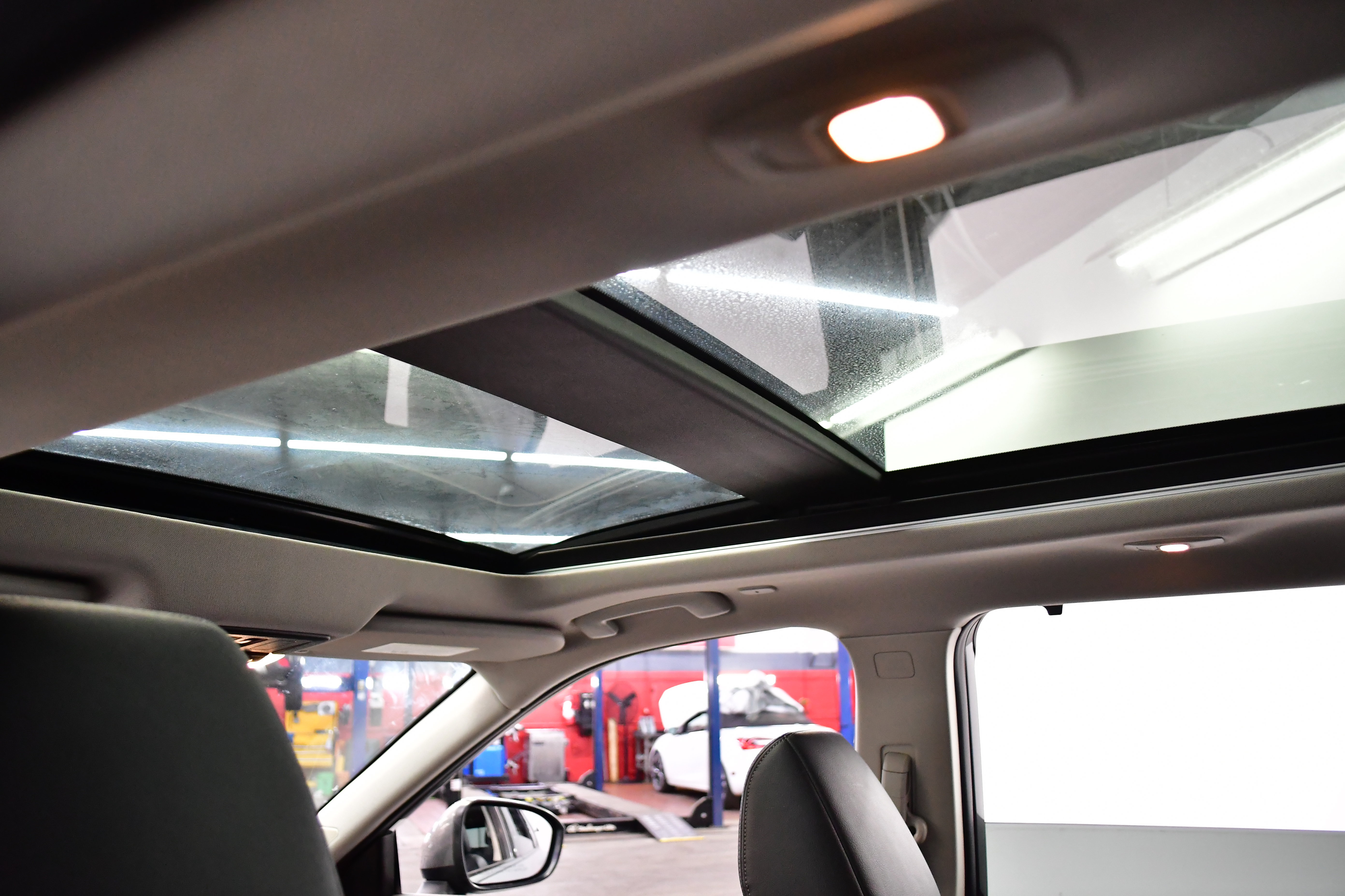 Used 2023 Nissan Rogue SL w/ SL Premium Package image 26