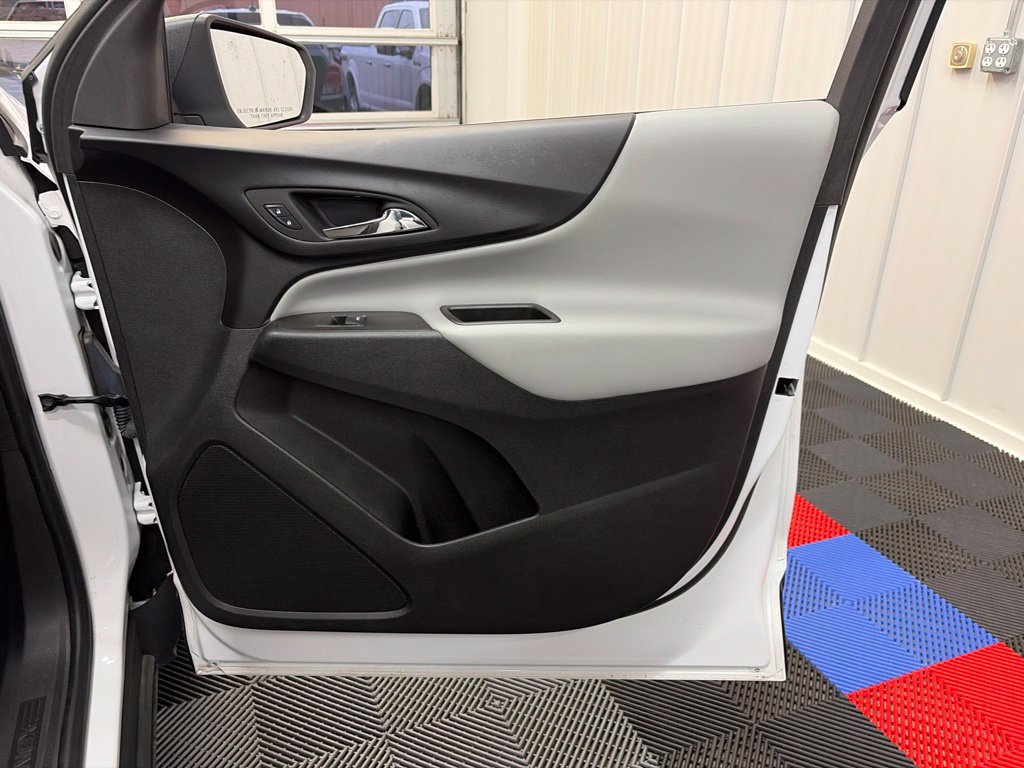 Used 2024 Chevrolet Equinox LS w/ LPO, Floor Liner Package FWD image 22