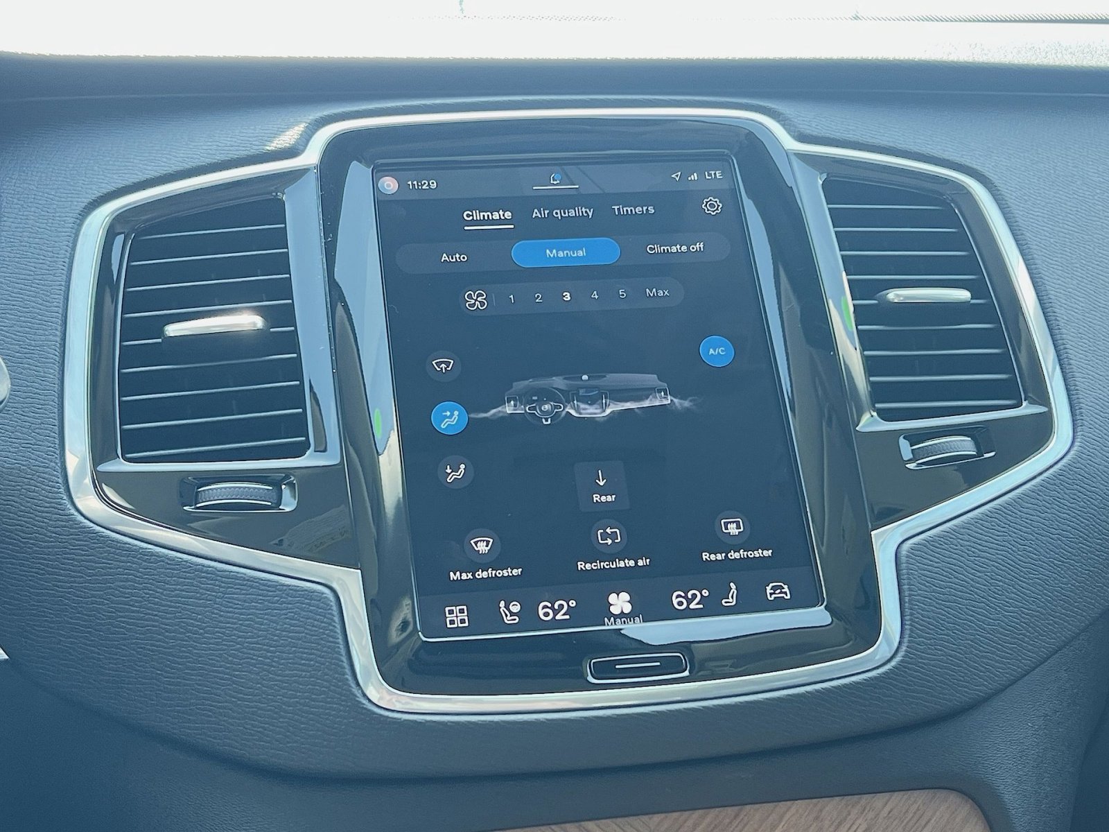 Certified 2023 Volvo XC90 B6 Plus w/ Protection Package Premier AWD/4WD image 29