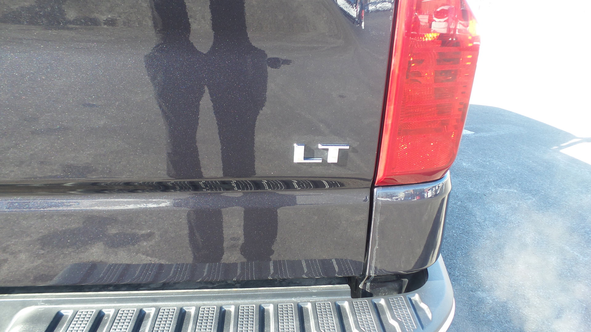 Used 2024 Chevrolet Silverado 1500 LT image 9