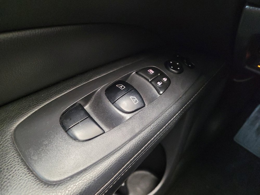 Used 2017 Nissan Pathfinder Platinum AWD/4WD image 27