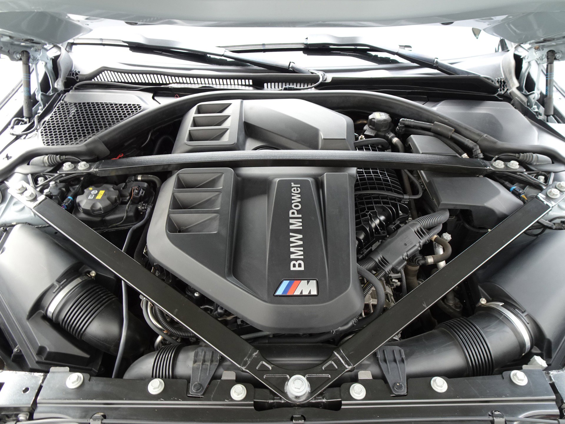 Used 2021 BMW M4 Coupe w/ Executive Package RWD image 17