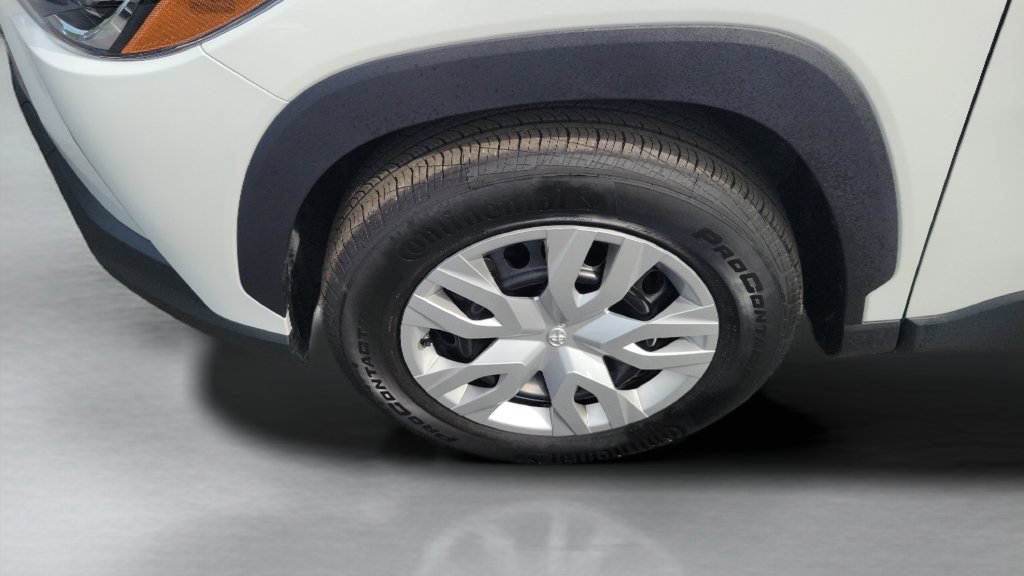Used 2025 Toyota Corolla Cross L FWD image 23