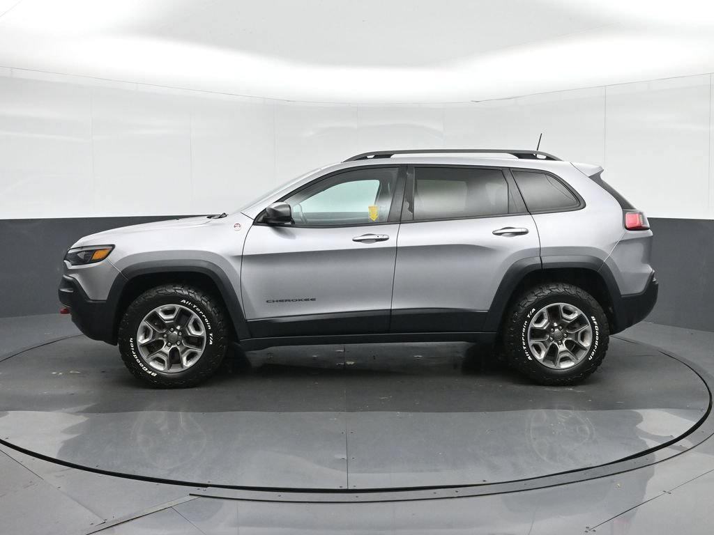 Used 2019 Jeep Cherokee Trailhawk AWD/4WD image 4