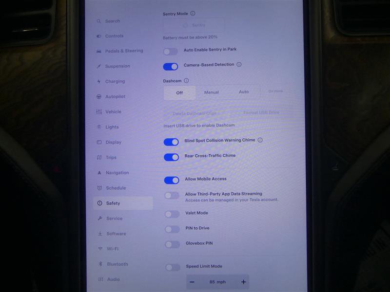 Used 2020 Tesla Model S Long Range Plus image 15