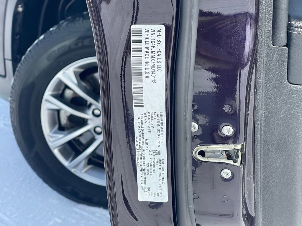 Used 2021 Jeep Cherokee Latitude Lux w/ Comfort/Convenience Group image 30