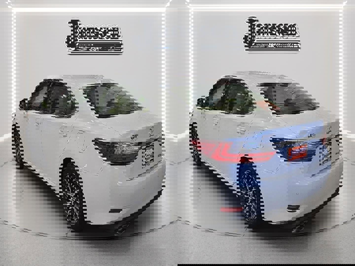 Used 2016 Lexus ES 350 w/ Luxury Package w/Wood Trim image 3