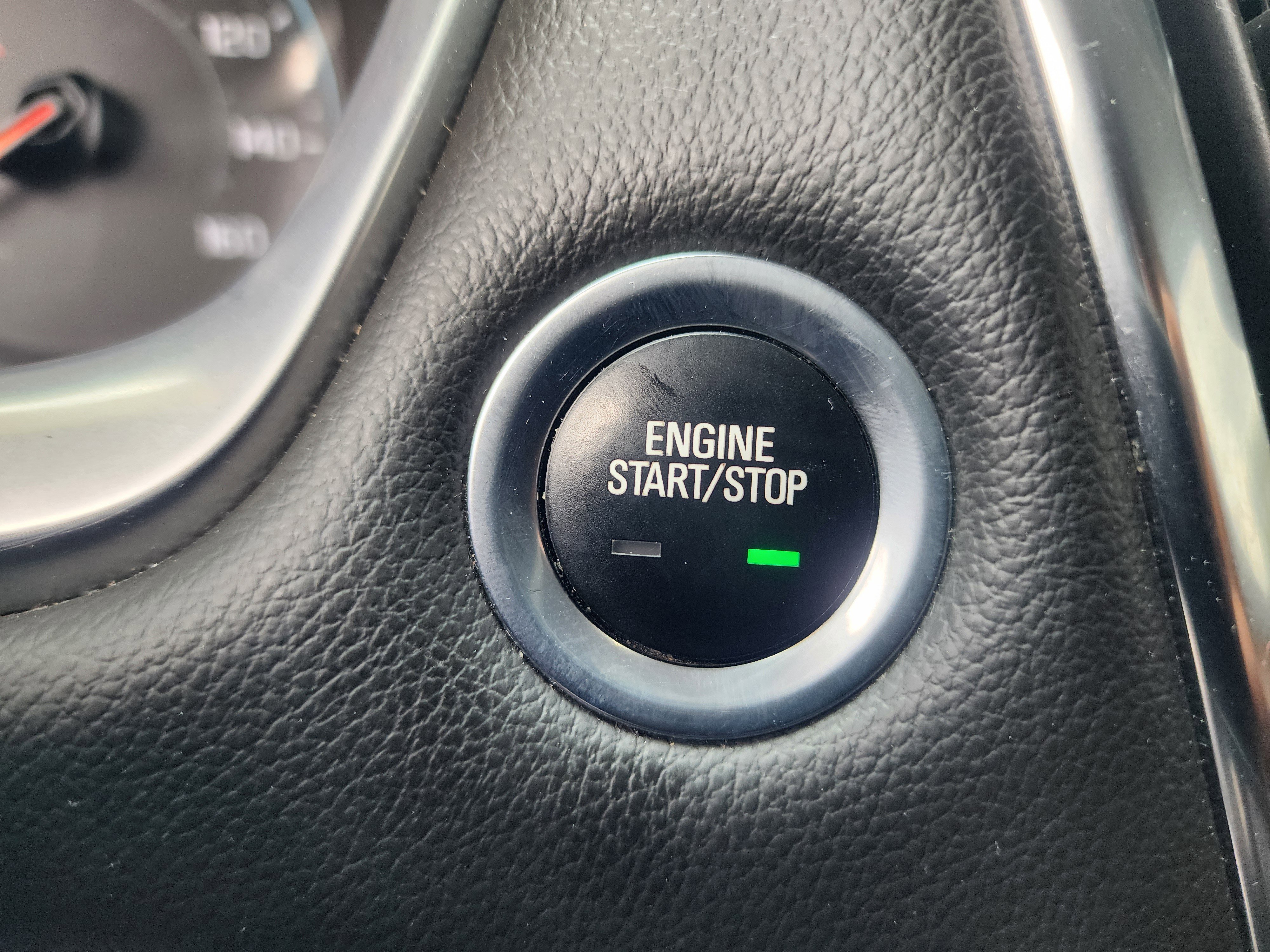 Used 2021 Chevrolet Traverse RS image 29