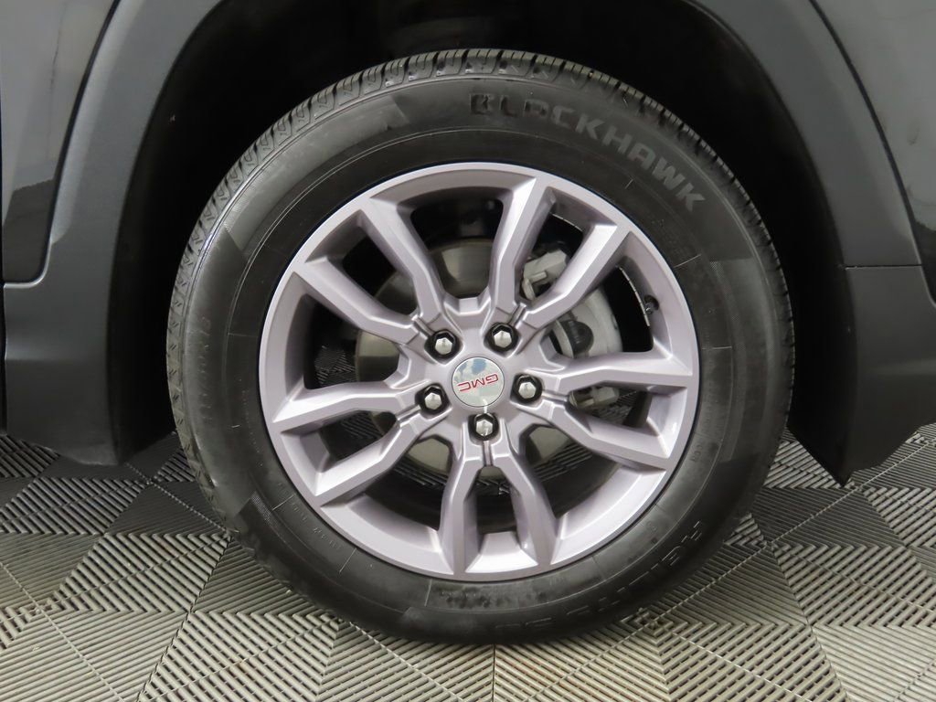 Used 2023 GMC Terrain SLT image 31