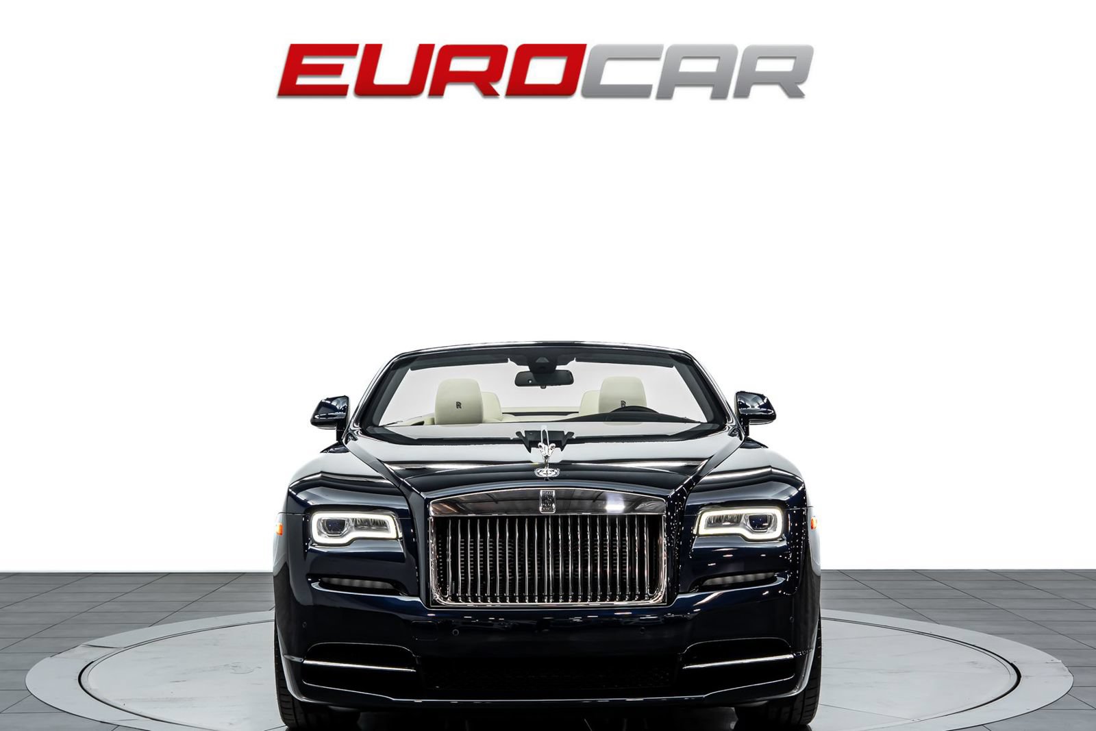Used 2017 Rolls-Royce Dawn RWD image 10