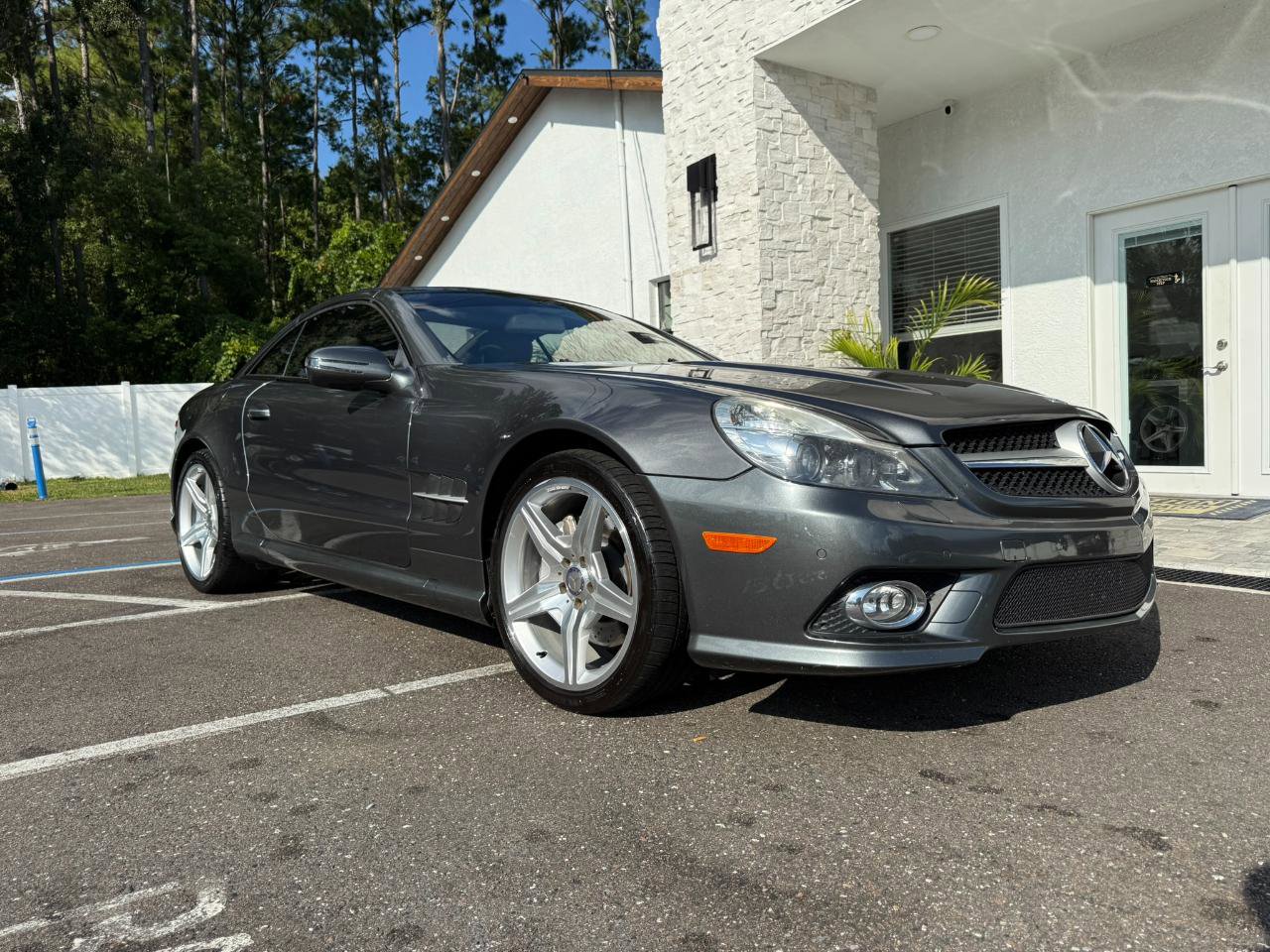 Used 2012 Mercedes-Benz SL 550 image 26