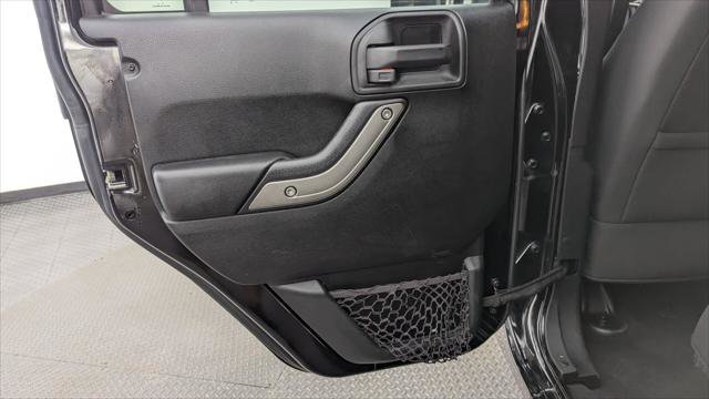 Used 2018 Jeep Wrangler Unlimited Sport S AWD/4WD image 16