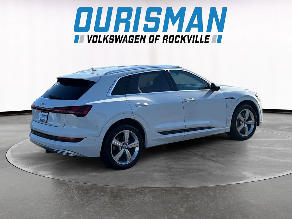 Used 2019 Audi e-tron Premium Plus image 6