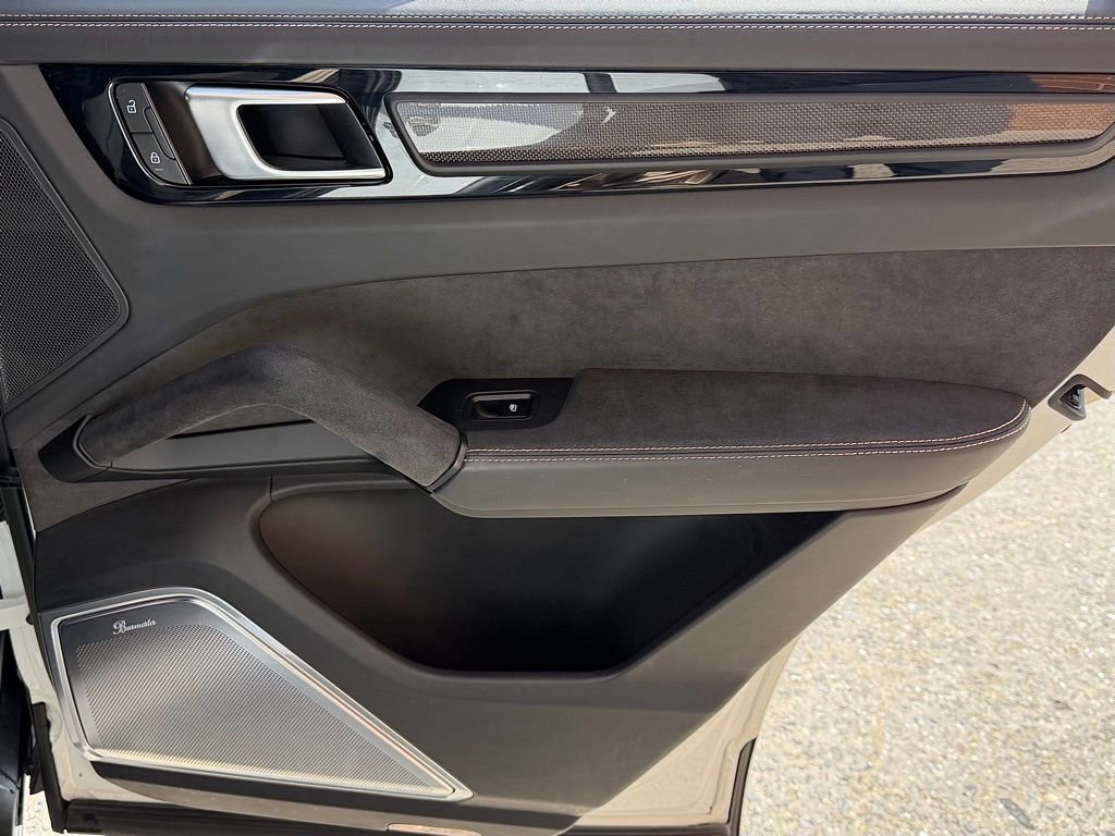 Certified 2022 Porsche Cayenne Turbo GT AWD/4WD image 24