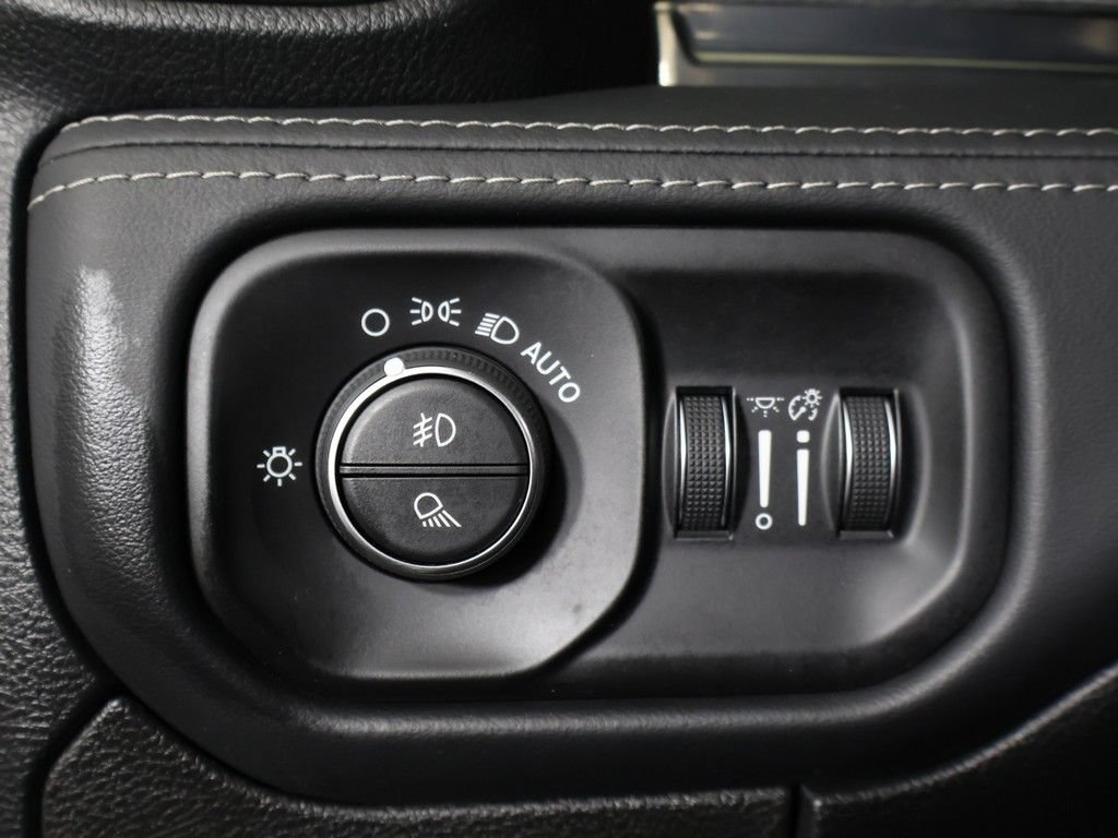 Used 2021 RAM 1500 Limited AWD/4WD image 46