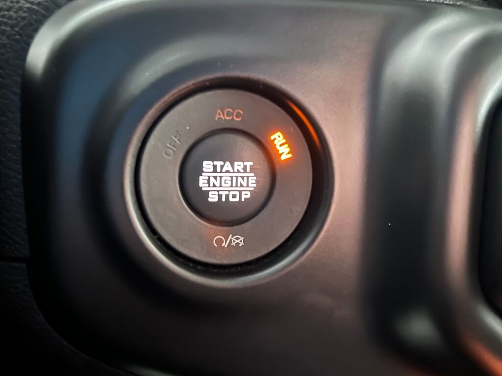 Used 2021 Jeep Wrangler Unlimited Sahara w/ Uconnect 4C Nav & Sound Group image 12