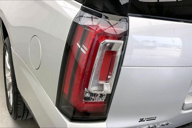 Used 2018 GMC Yukon XL SLT w/ Open Road Package AWD/4WD image 27
