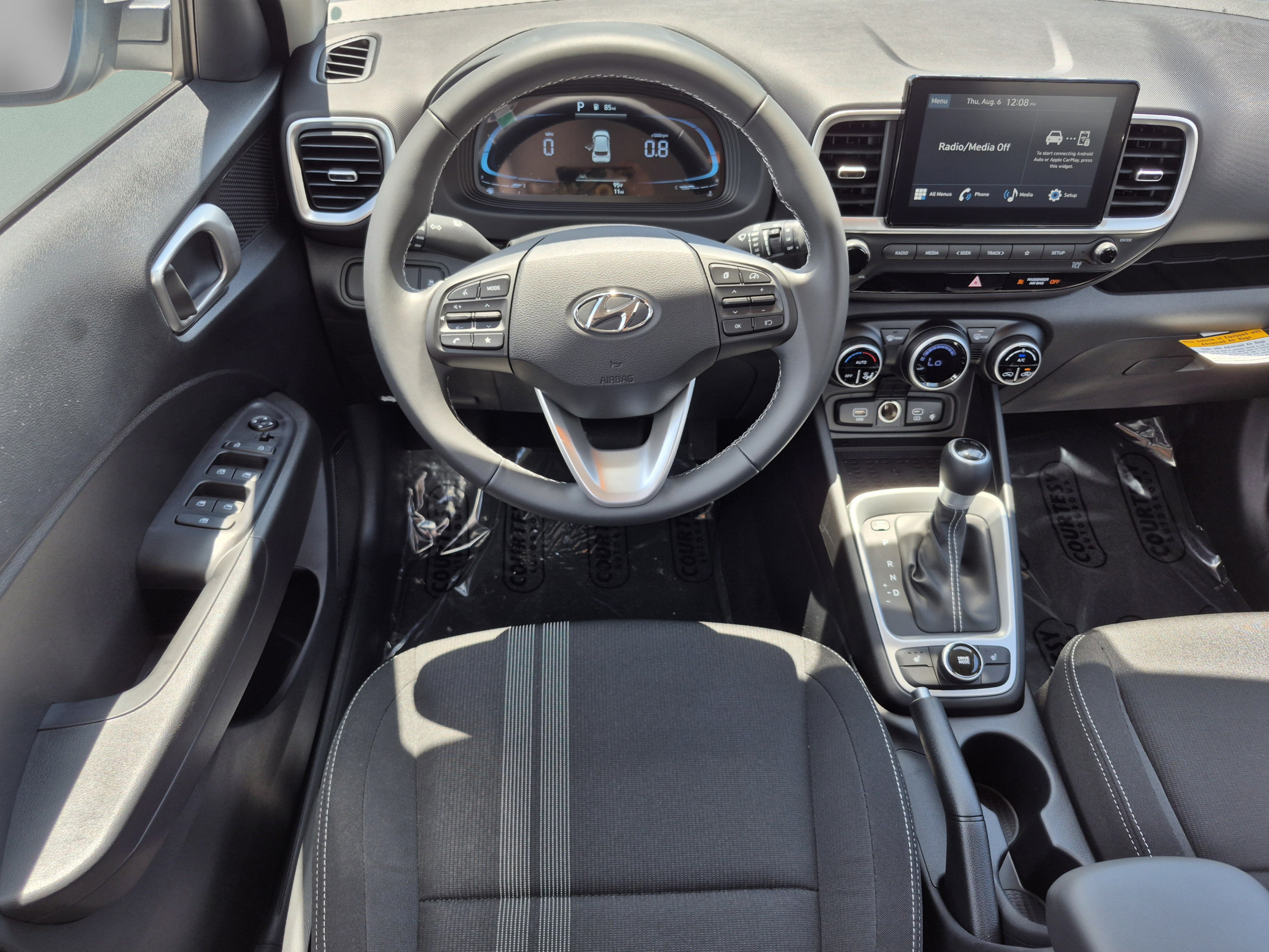 New 2026 Hyundai Venue SEL FWD image 15