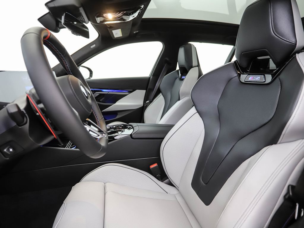 New 2026 BMW M5 Touring w/ Executive Package image 12