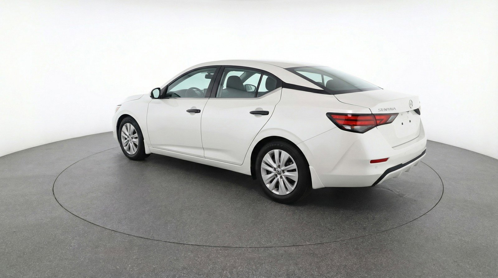 Used 2025 Nissan Sentra S image 6